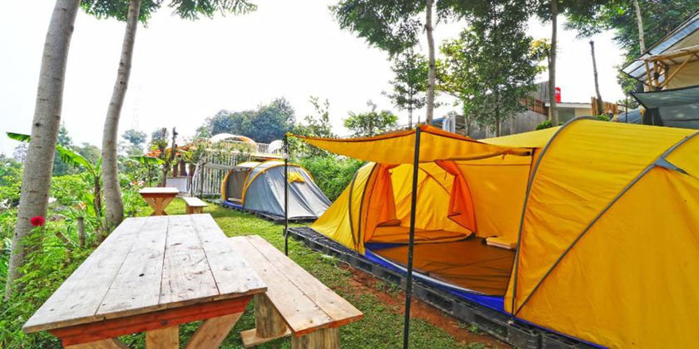 GLAMPING DAN RESTO VIEW SPEKTAKULER DI LEMBANG BANDUNG BARAT