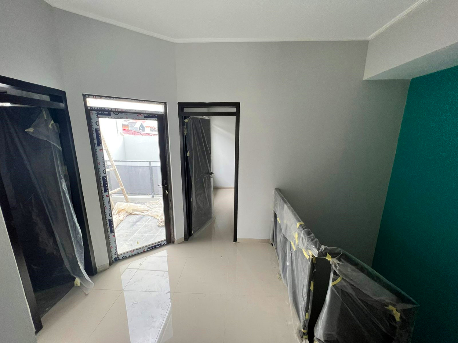 RUMAH GAYA MINIMALIS  DI ANTAPANI BANDUNG