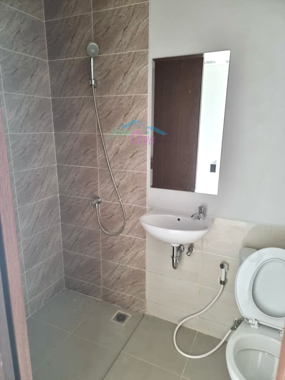 APARTEMENT TRANSPARK JUANDA BEKASI