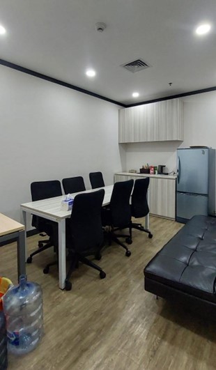 DISEWAKAN ruang kantor Fully Furnished diDistrict 8 LOT 28