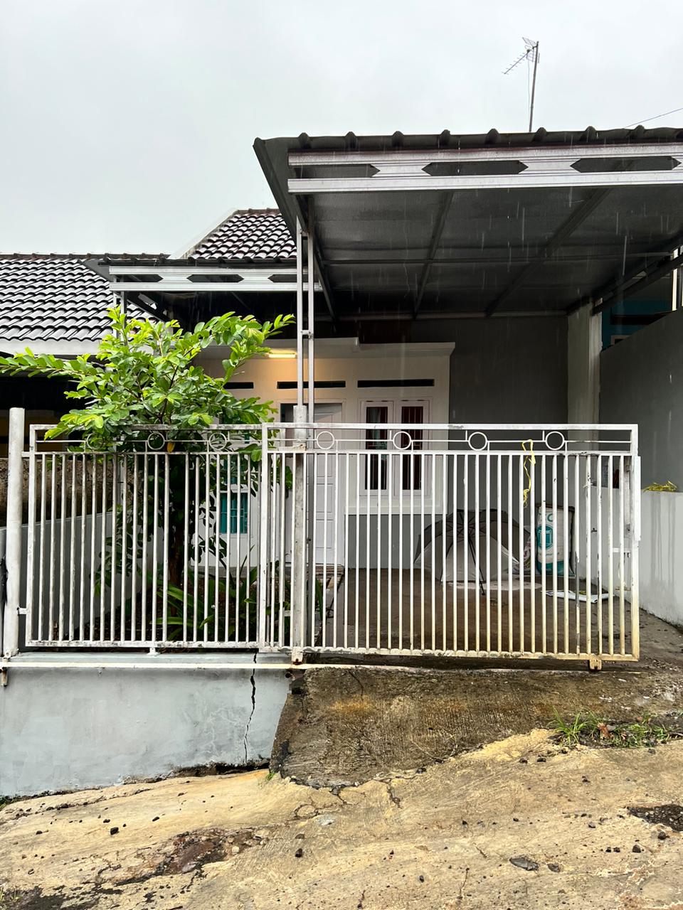 Jual rumah minimalis 400 jutaan di Cluster Ujungberung Bandung