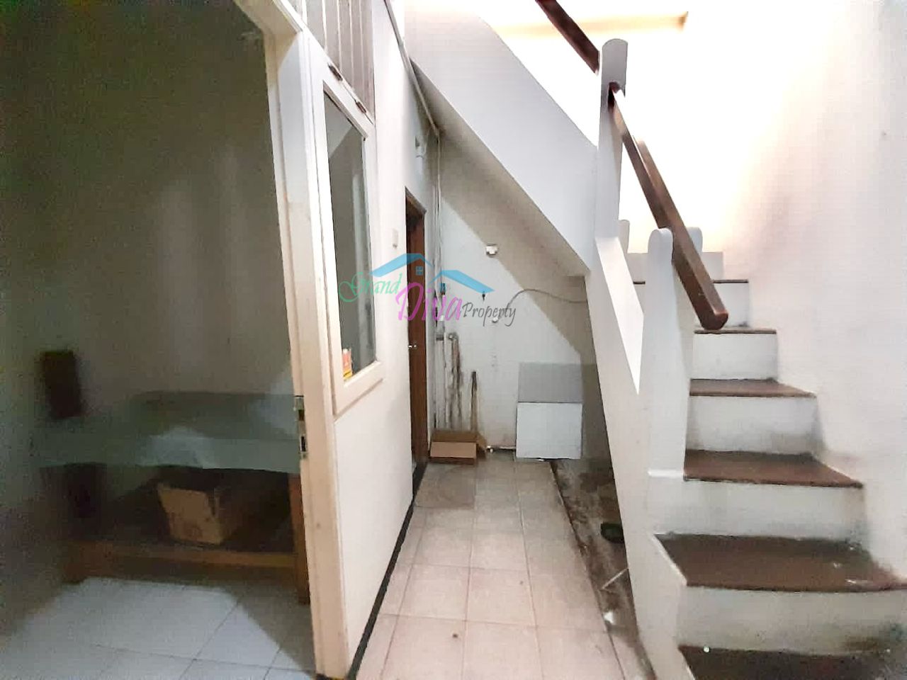 RUMAH DI PERUMAHAN VILLA GALAXY BEKASI