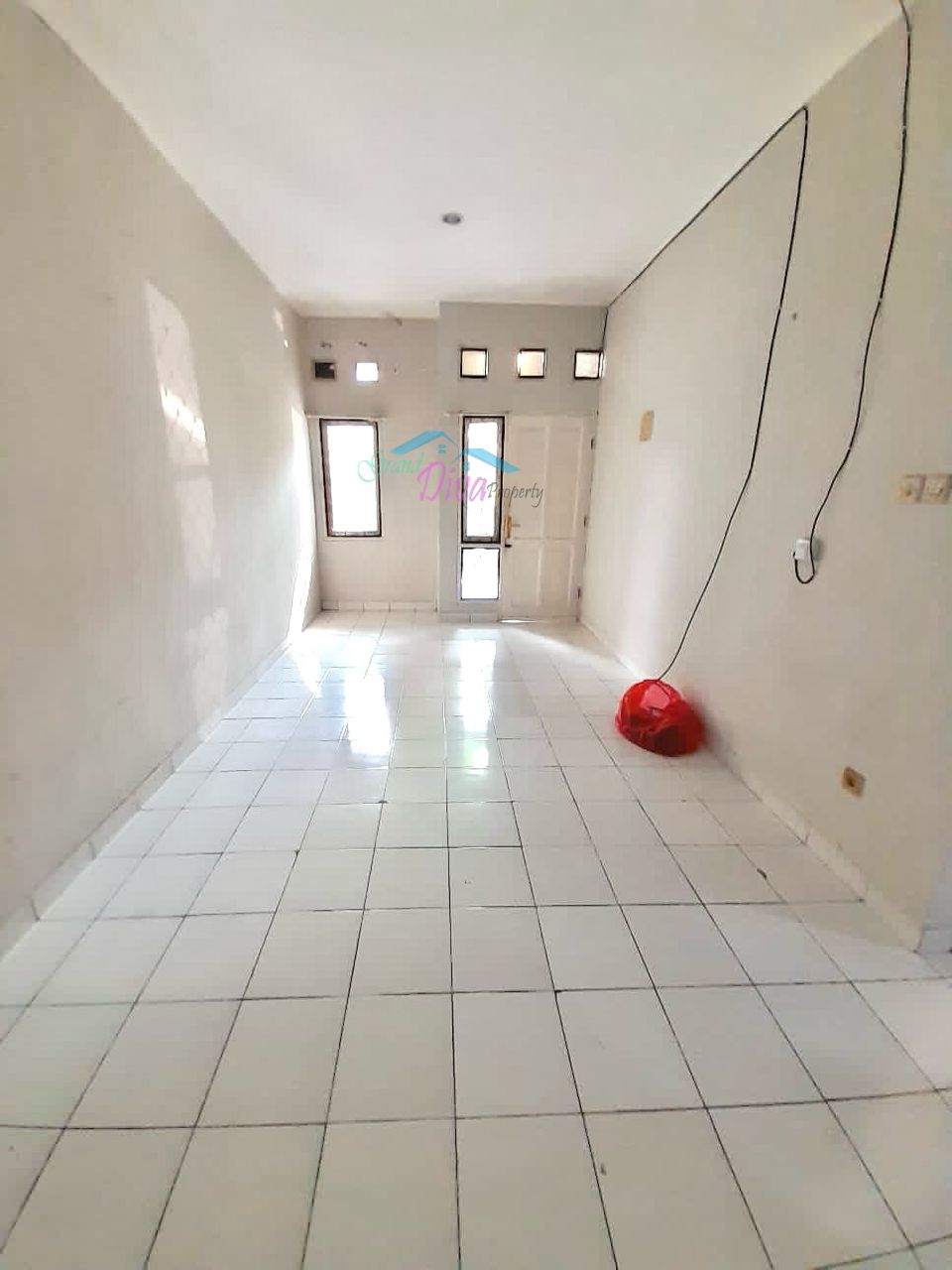 RUMAH DI PERUMAHAN VILLA GALAXY BEKASI