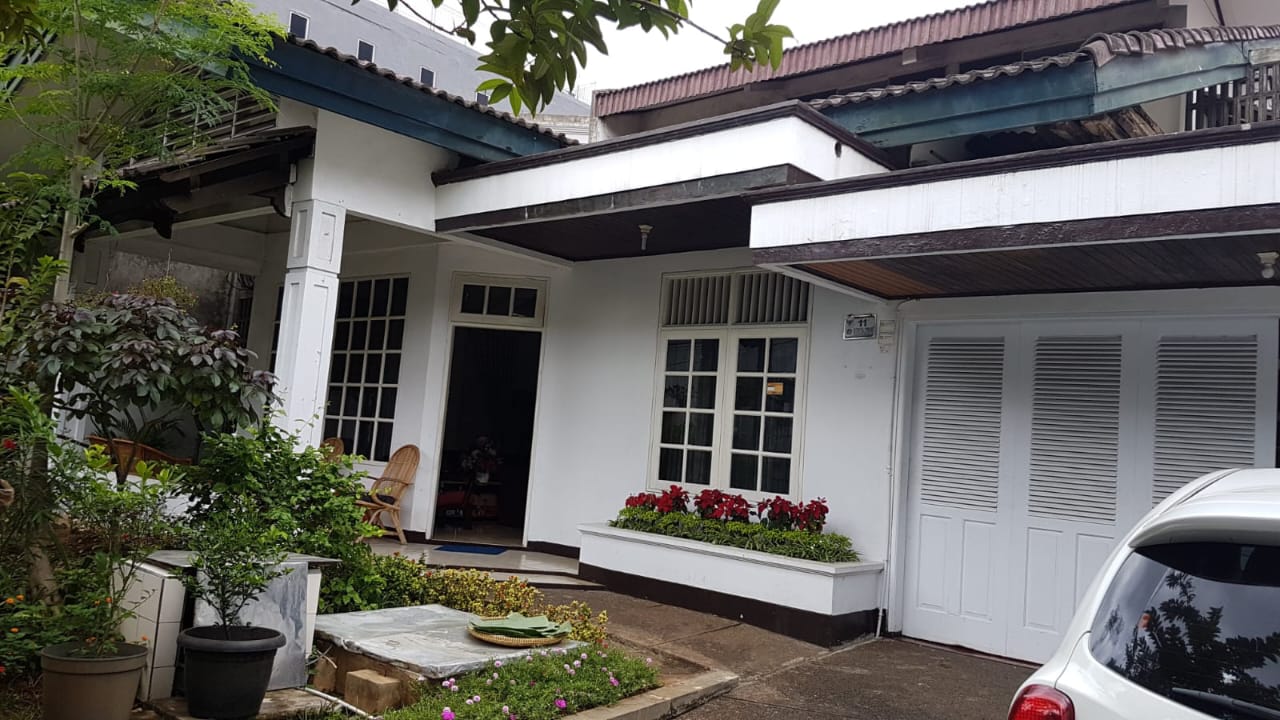 Jual rumah Jalan Tawakal Raya dekat Trisakti & Sumber Waras