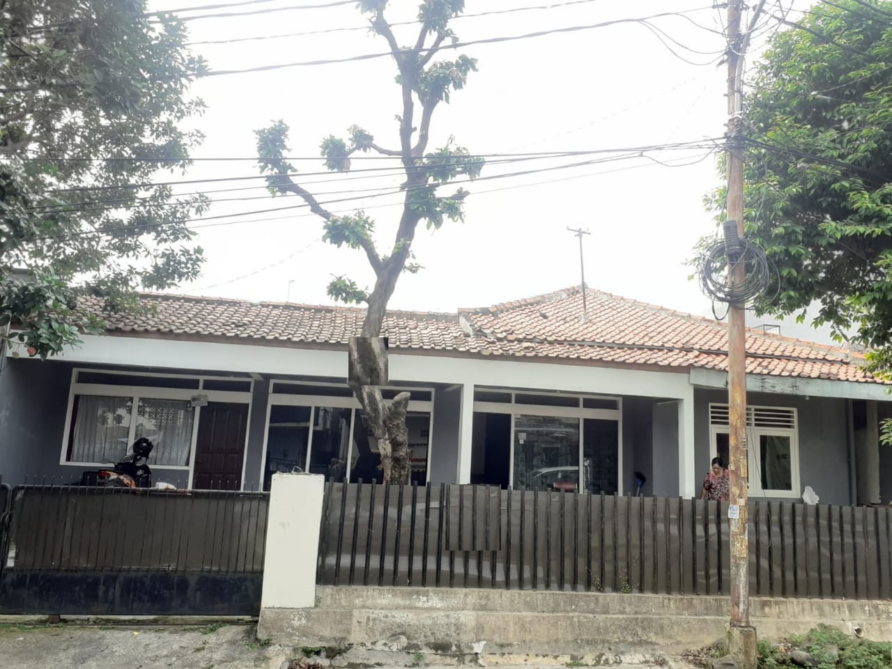 Dijual rumah lama di Bintaro, Pesanggrahan, Jakarta Selatan