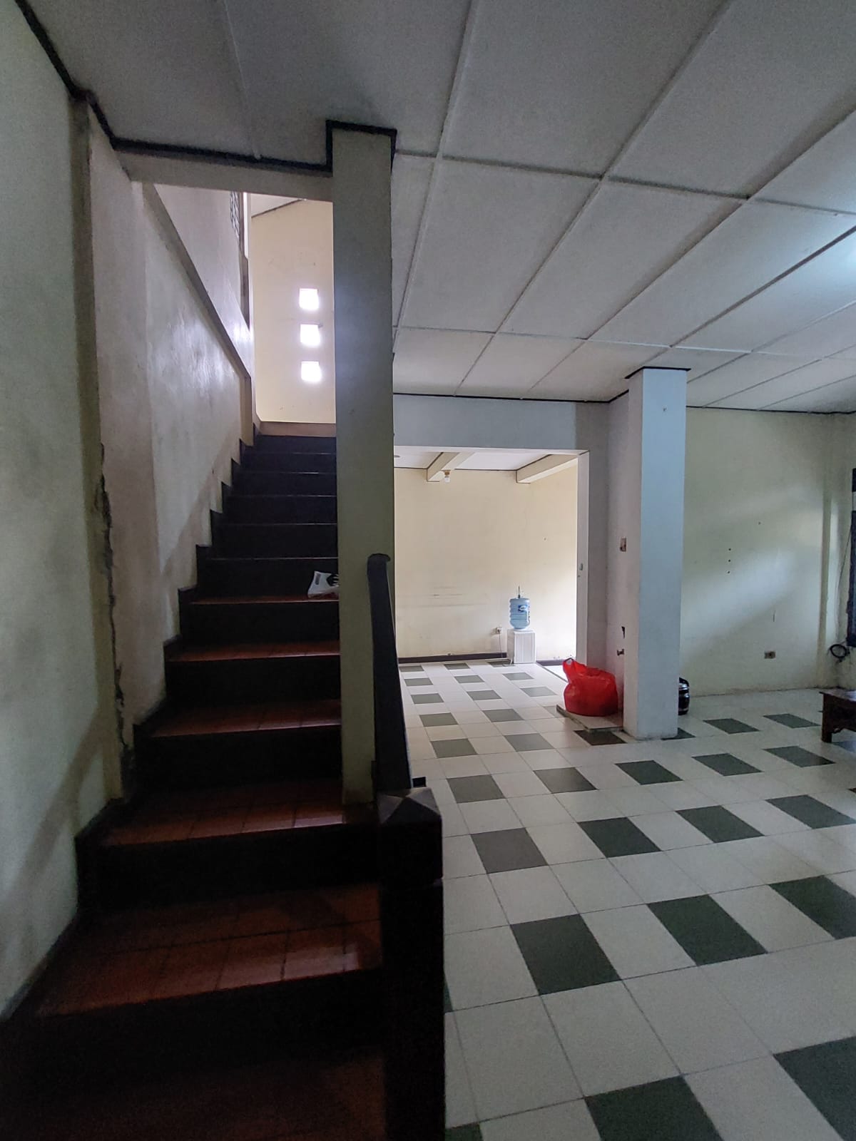 Dijual rumah luas di Cipayung, Ceger, Jakarta Timur