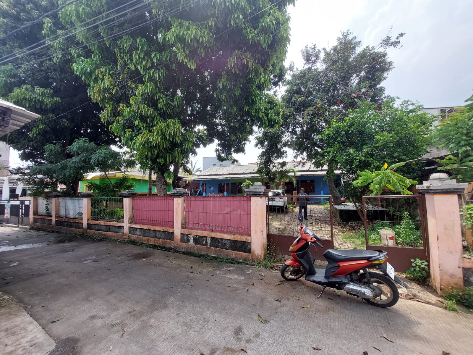 Dijual rumah luas hitung tanah harga dibawah Njop di Beji, Depok