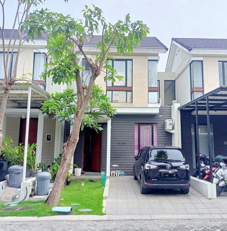 Rumah 2 lantai NORTHWEST LAKE Citraland Surabaya Barat