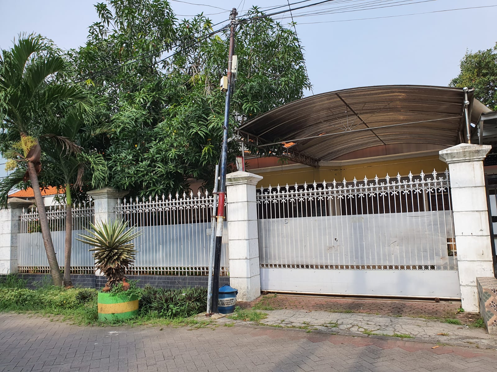 rumah dijual jalan tunggorono petemon surabaya