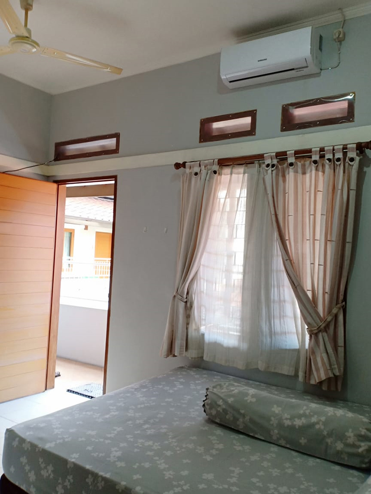 RUMAH DAN KOST EKSLUSIF 14 KAMAR PENUH TERISI  DI Jl. BKR BDG