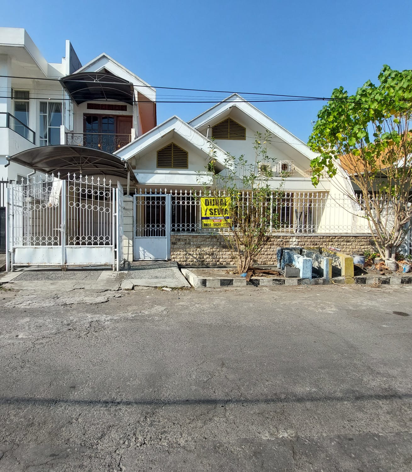 rumah disewakan dharmahusada indah utara surabaya