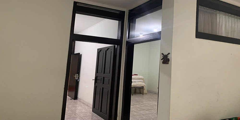 RUMAH 2 LANTAI UTK KANTOR ATAU TEMPAT KURSUS SAYAP JL. RIAU BDG