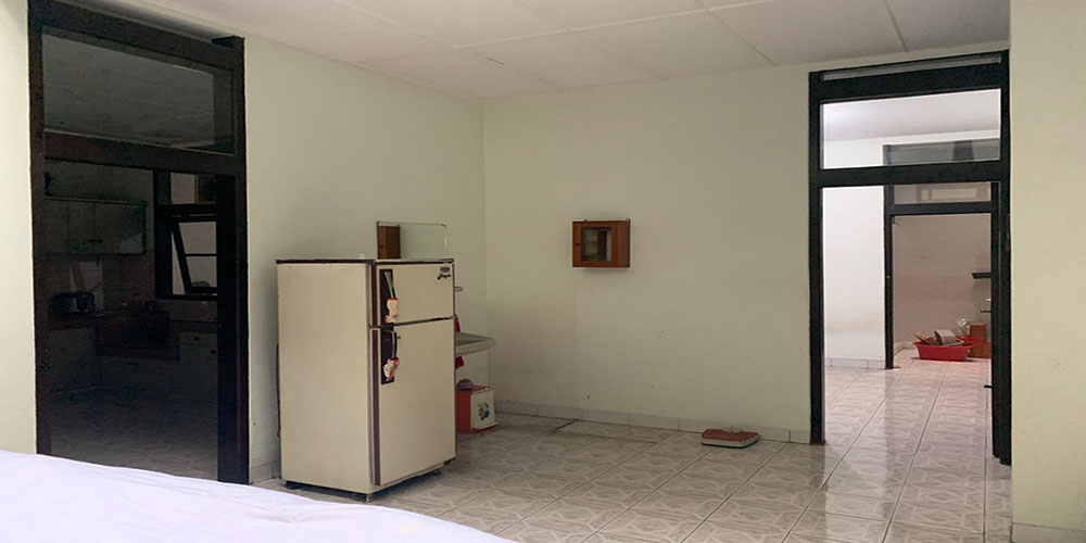 RUMAH 2 LANTAI UTK KANTOR ATAU TEMPAT KURSUS SAYAP JL. RIAU BDG
