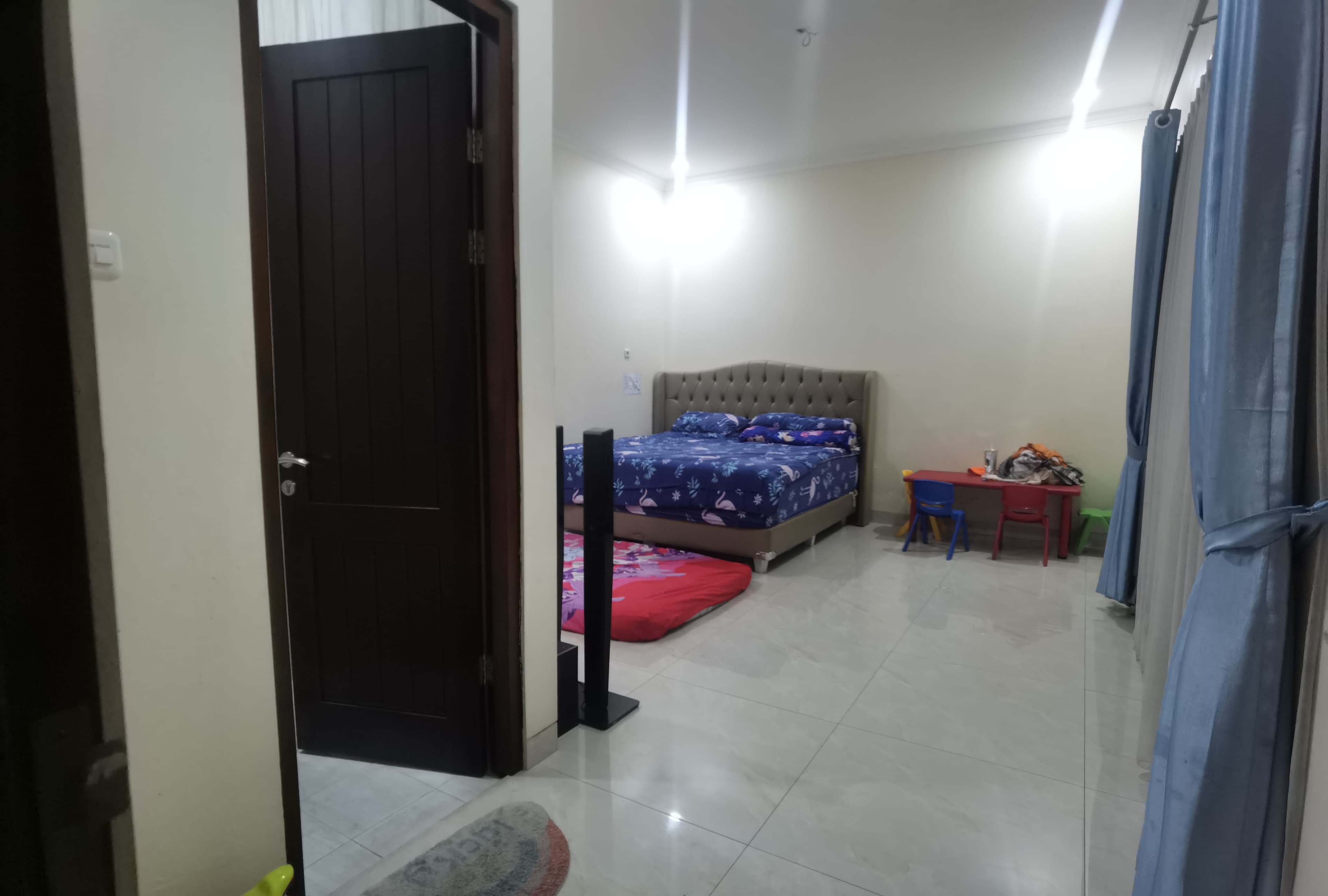 Dijual / Disewakan Rumah Mewah 3 Lantai full Furnished