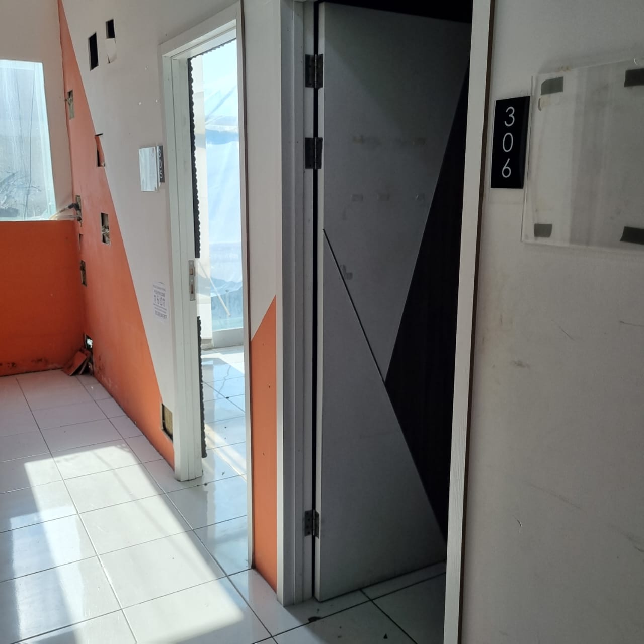 Dijual dan disewakan gedung mini di Kelapa Gading