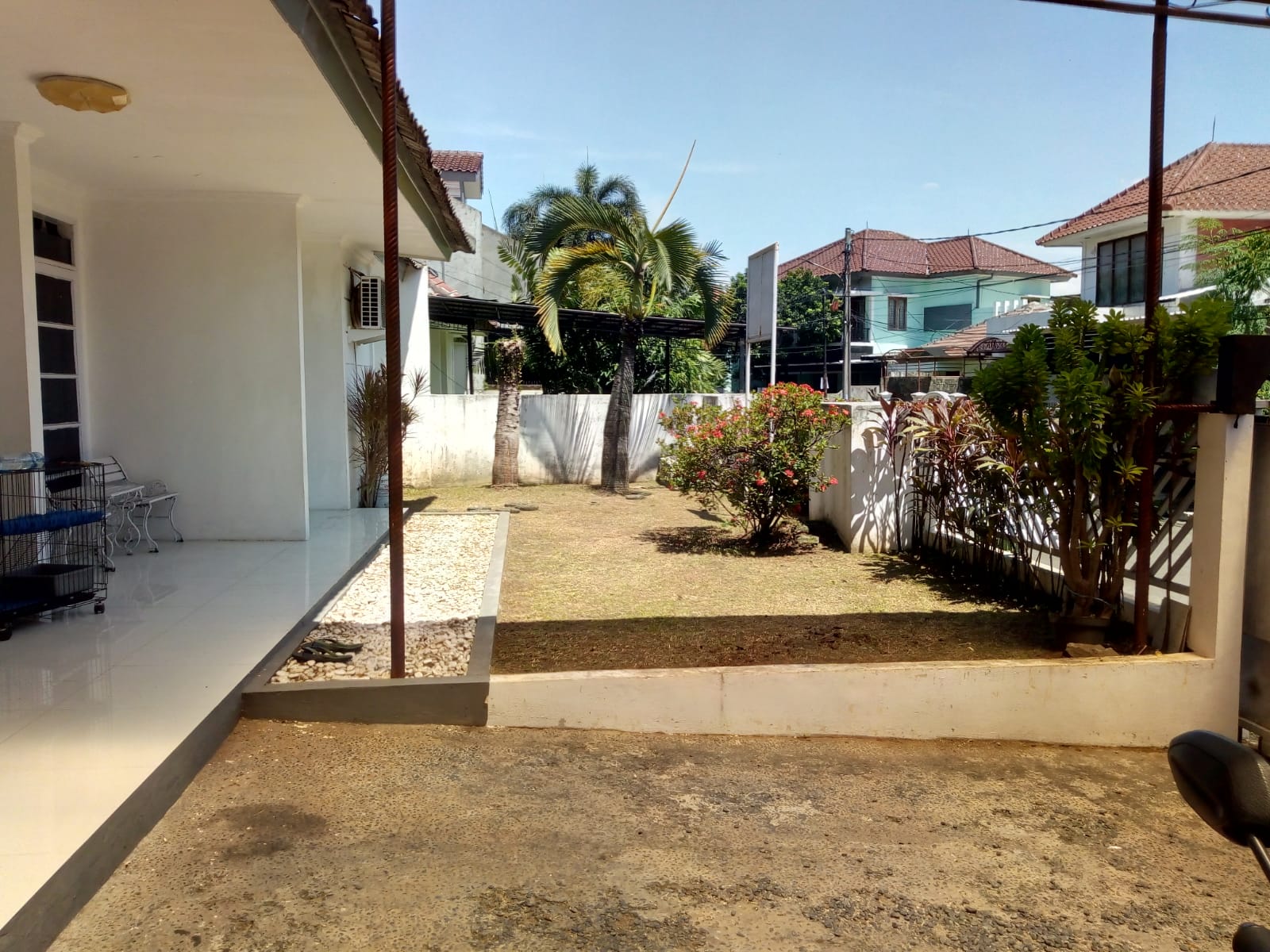 Dijual dan disewakan rumah cantik komplek di Pamulang Barat