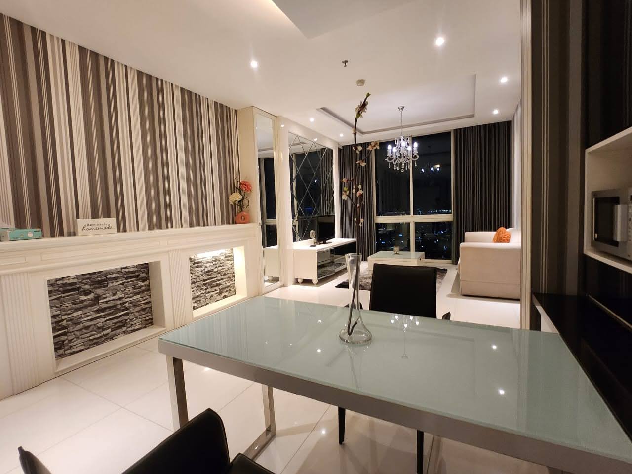 DIJUAL Apartemen The 𝗩ia Lt 30 Ciputra World, Surabaya