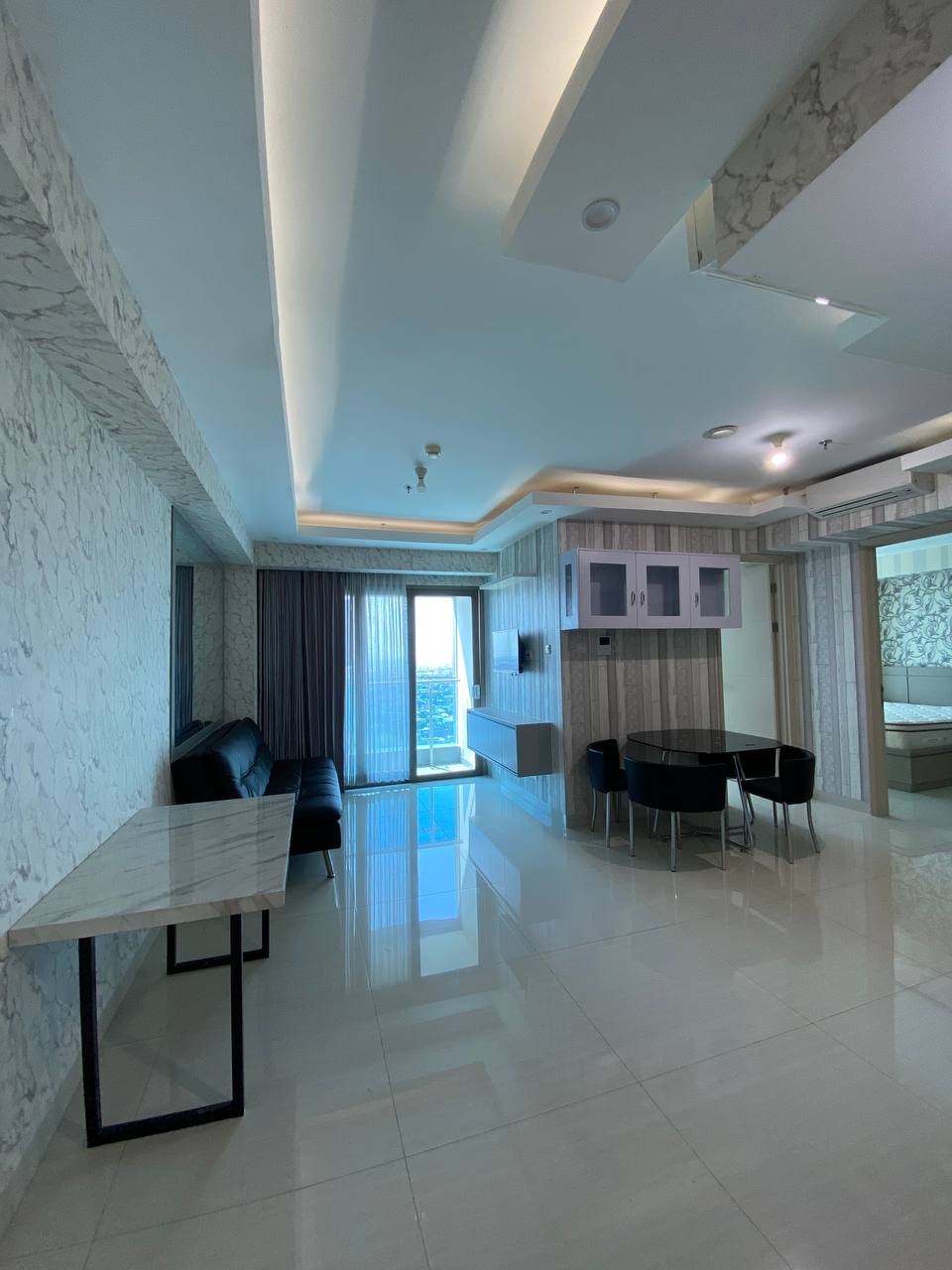 Disewakan Apartemen LARIZ Lantai 6 Full Furnish , Surabaya Barat