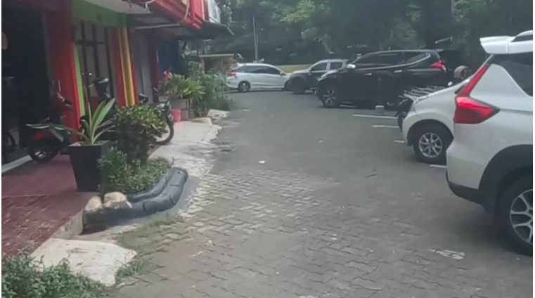 Dijual ruko super BU di area Kalimalang, Kayuringin Jaya, Bekasi