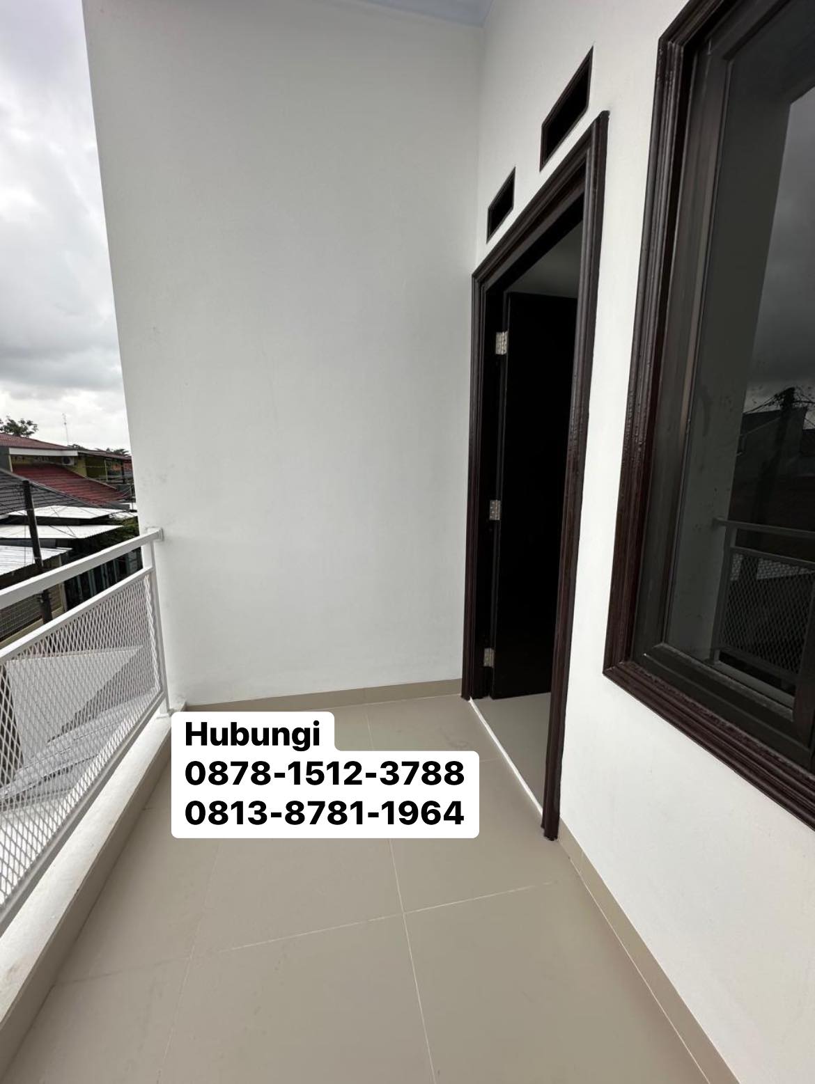 DIJUAL RUMAH 2 Lantai model Klasik Modern* Perum Pesona Anggrek