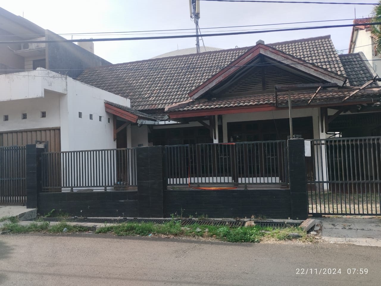 Dijual rumah siap huni bangunan multifungsi Cipinang Melayu