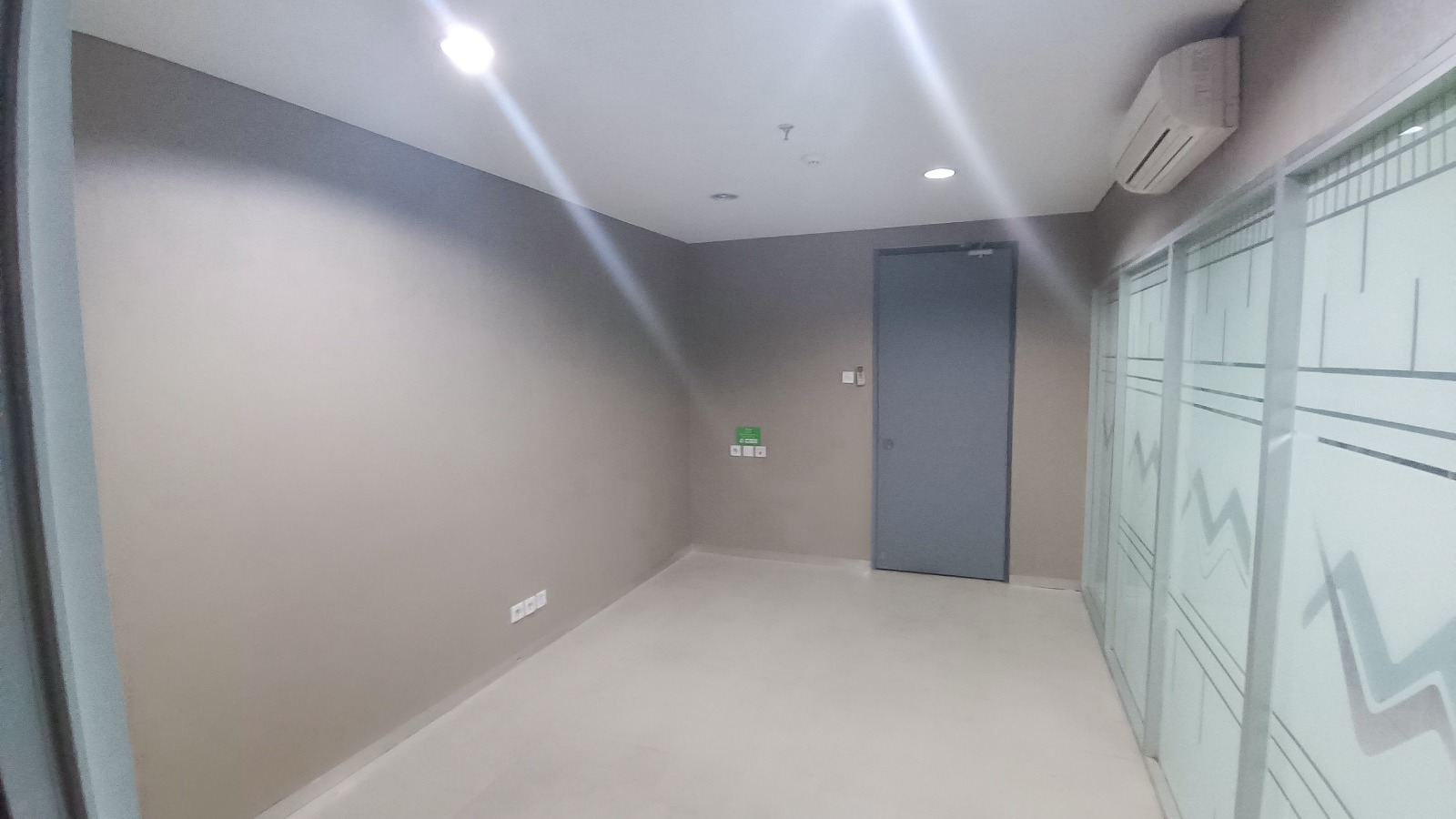 Dijual office space/ruang kantor di Thamrin City  Tower OTC