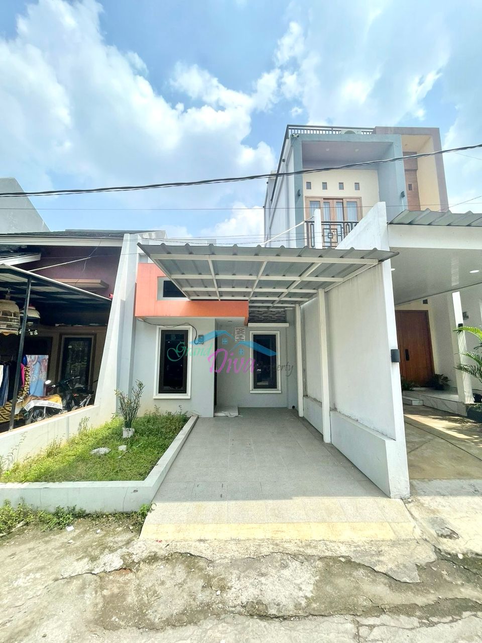 RUMAH DI EGA CLUSTER 3 PEKAYON JAYA BEKASI SELATAN