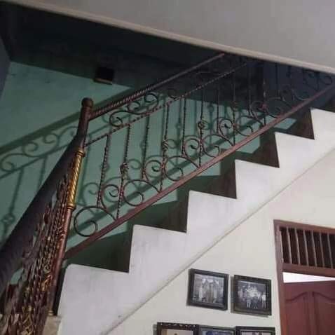 Di Jual Rumah 2 Lt. Di Bekasi Timur