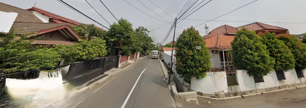 Dijual Rumah Siap Huni dengan Bangunan Multifungsi