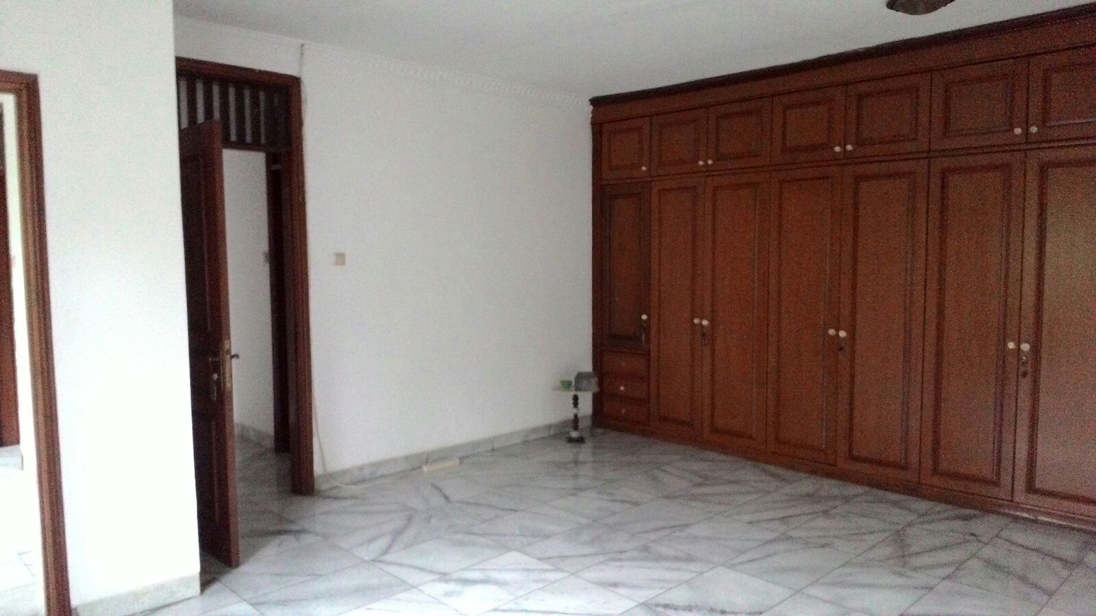 Dijual rumah di Puri Cinere, Cinere, Depok, Jawa barat