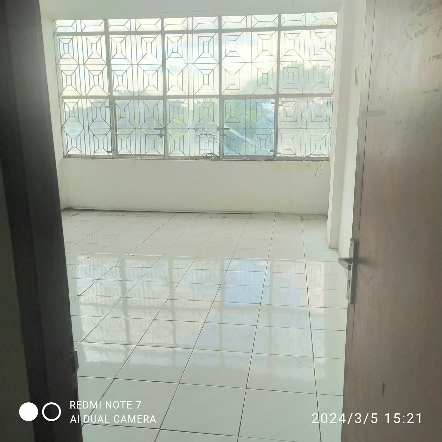 Dijual ruko cepat BU di jl. RC.Veteran, Bintaro, Pesanggrahan