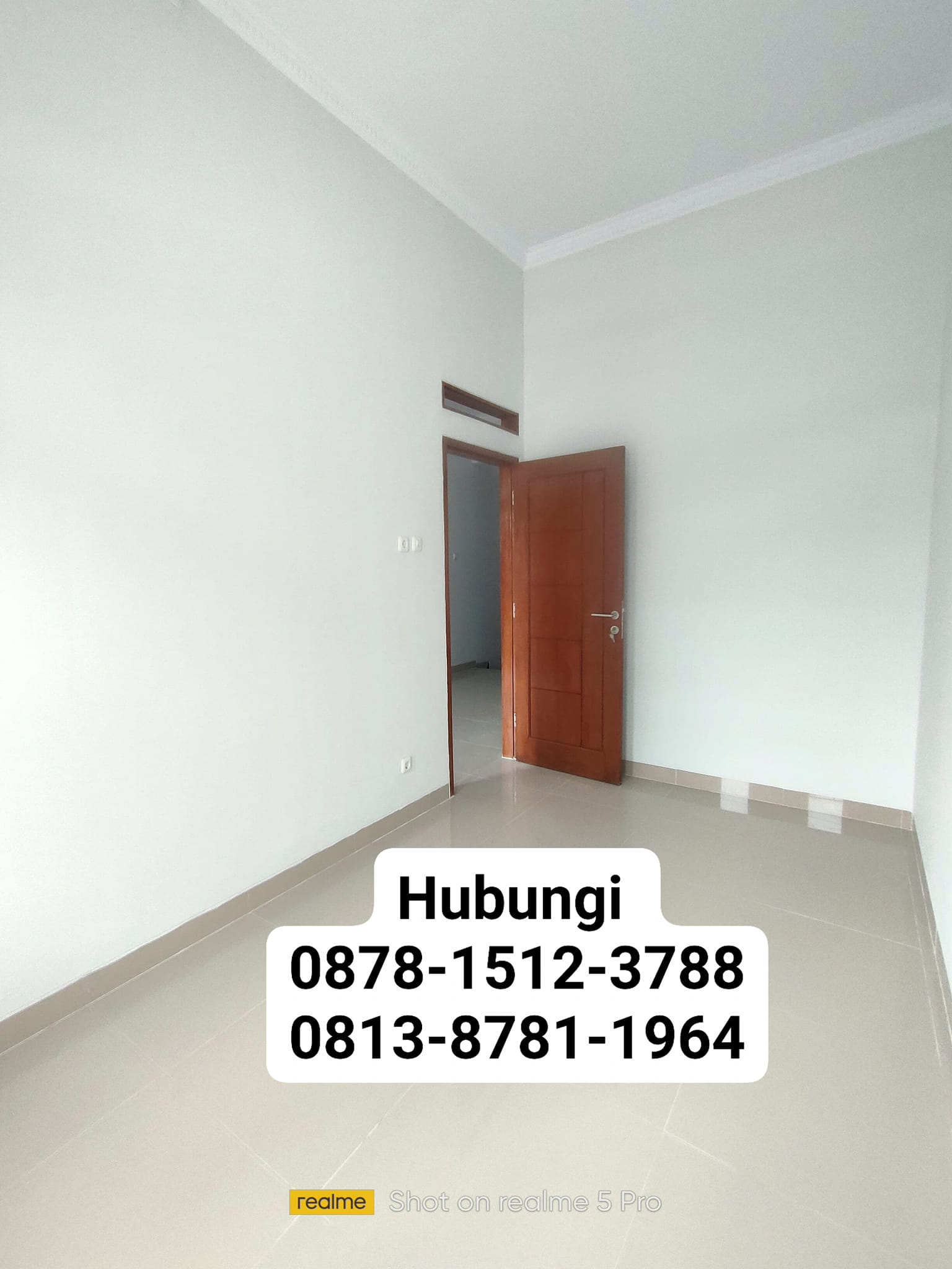 Rumah 2 1/2 Lantai di Pinggir Jalan Pondok Ungu Permai Sektor V