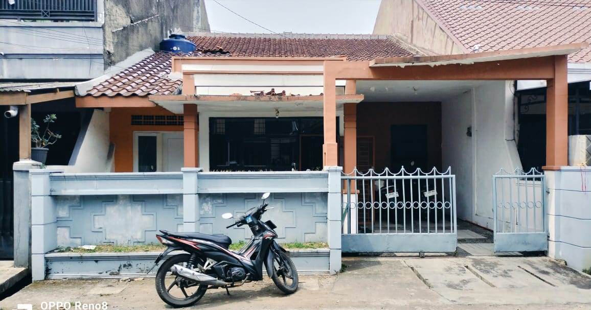 Jual rumah lokasi strategis di Antapani Kota Bandung jalan lebar