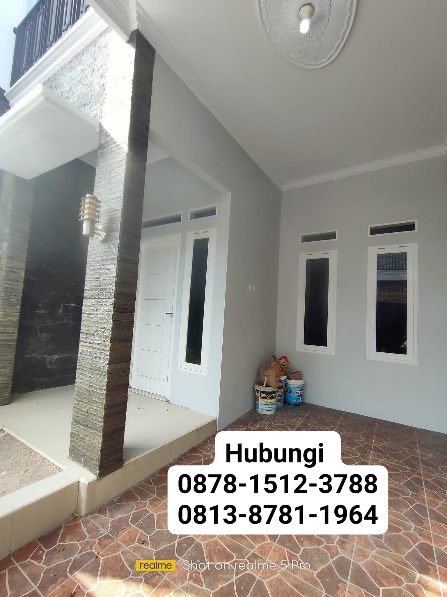 Rumah 2 1/2 Lantai di Pinggir Jalan Pondok Ungu Permai Sektor V