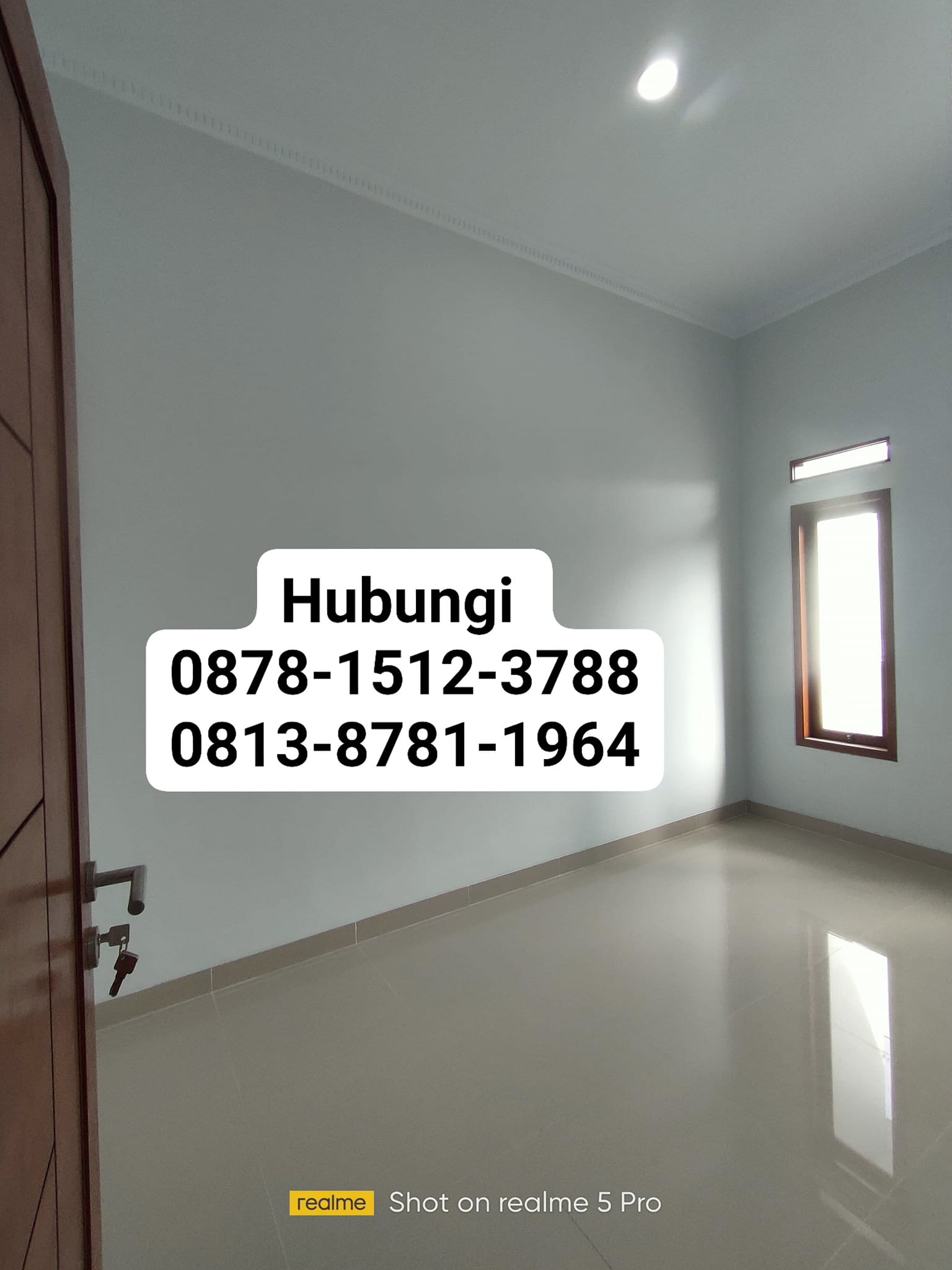 Rumah 2 1/2 Lantai di Pinggir Jalan Pondok Ungu Permai Sektor V