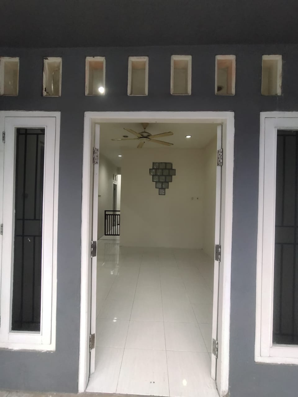 Dijual Rumah baru renov di Jagakarsa, Cipedak, Jakarta Selatan