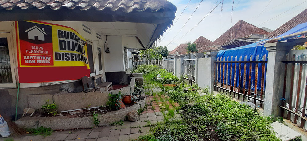 RUMAH KOLONIAL HITUNG TANAH DI PUSAT KOTA BANDUNG