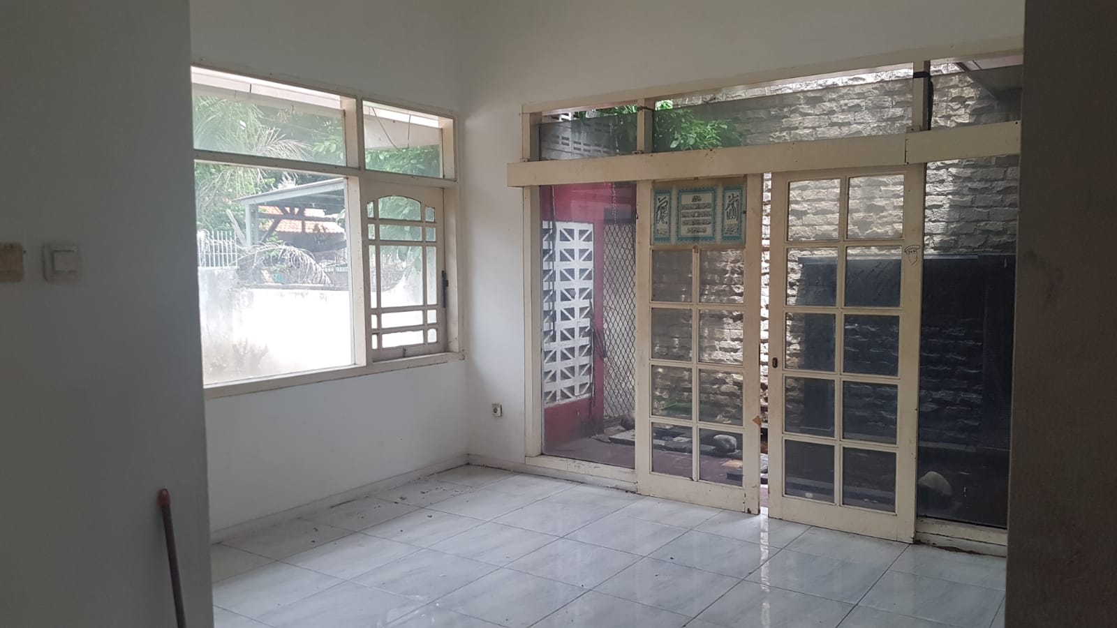 Dijual rumah dikomplek mewah Cinere, Depok