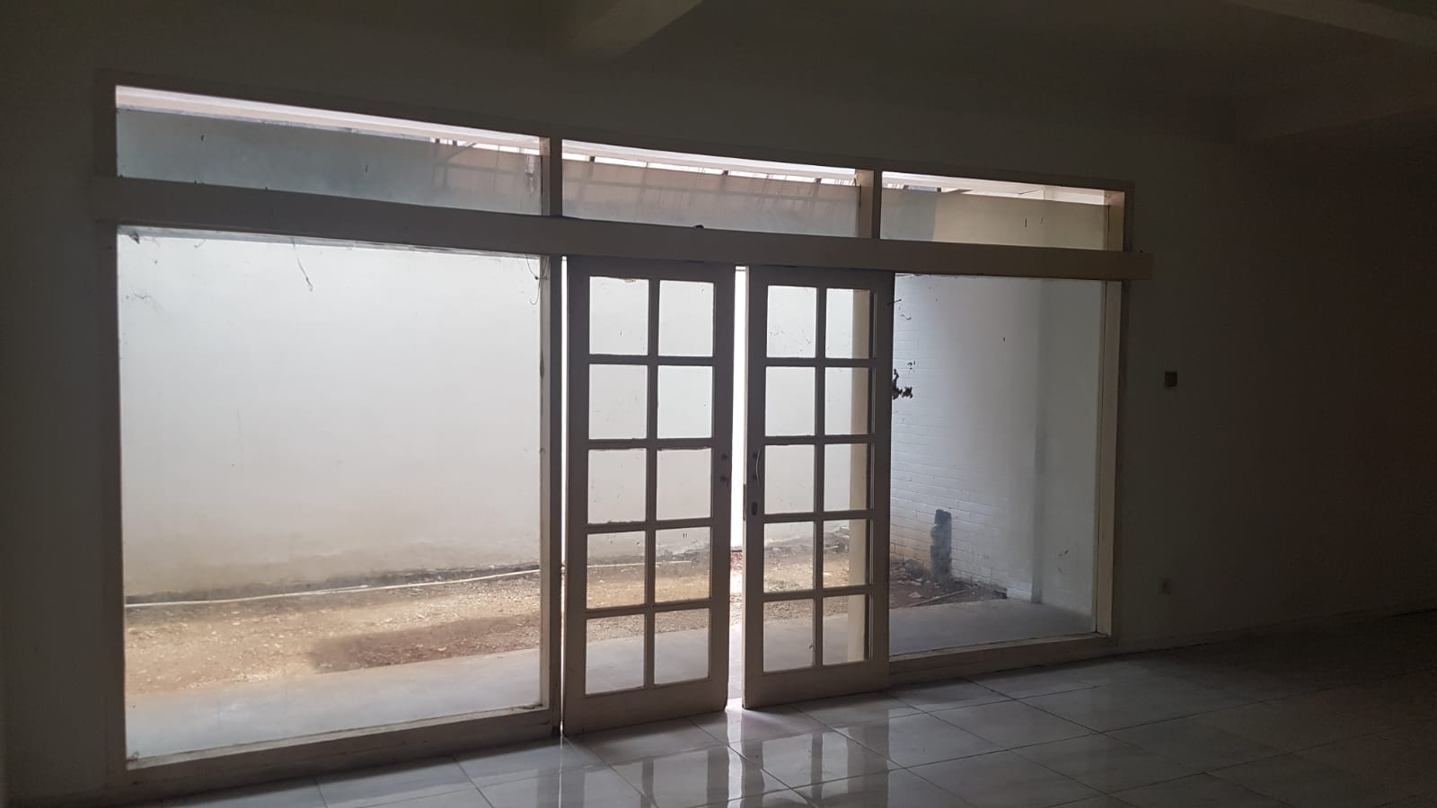 Dijual rumah dikomplek mewah Cinere, Depok