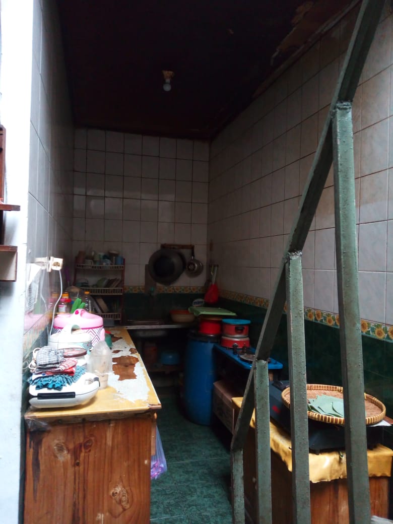 Dijual rumah lama di Tomang, Jatipulo, Palmerah, Jakarta Barat