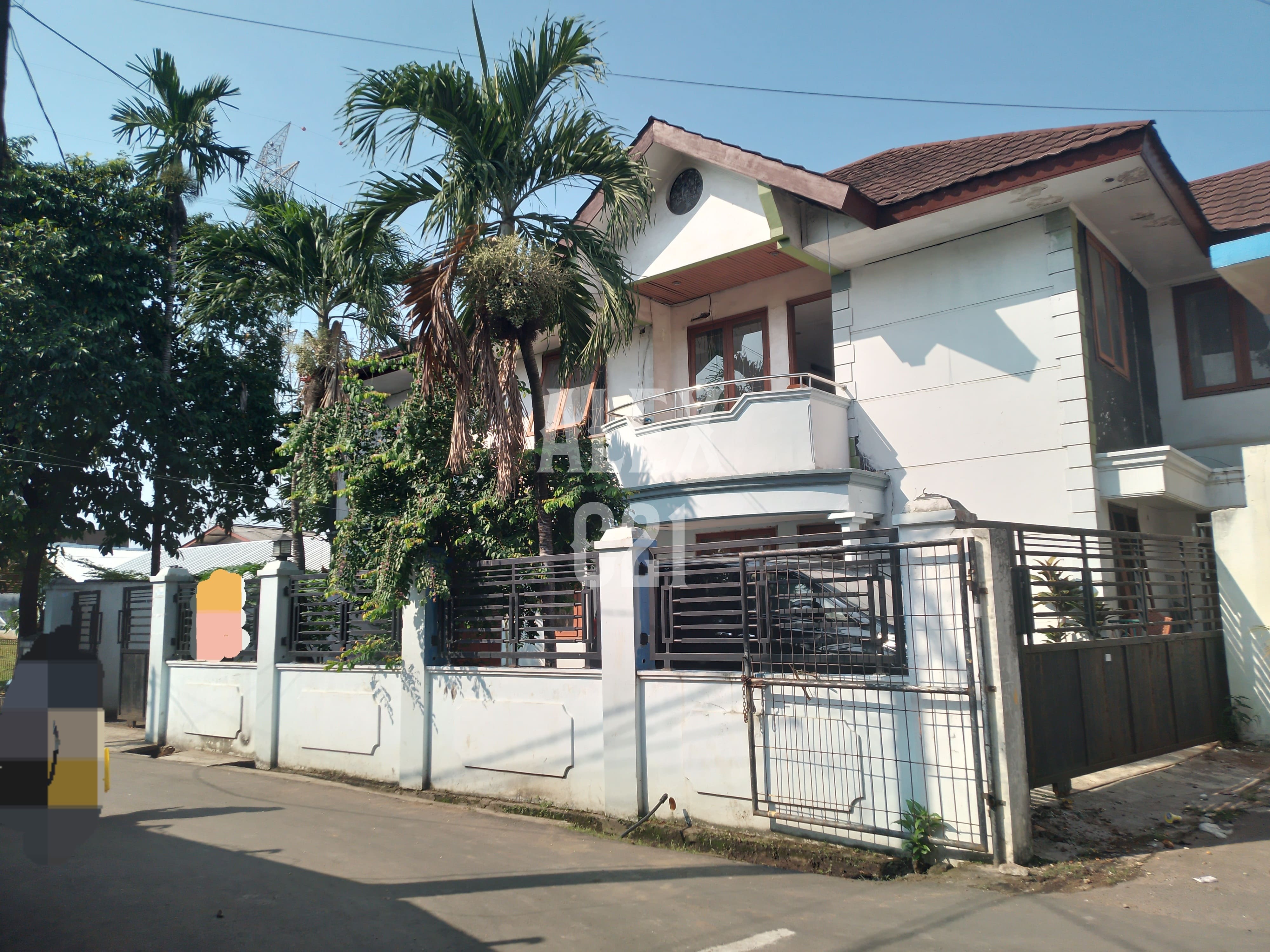 dijual rumah dan kostan BU duren sawit, jak tim