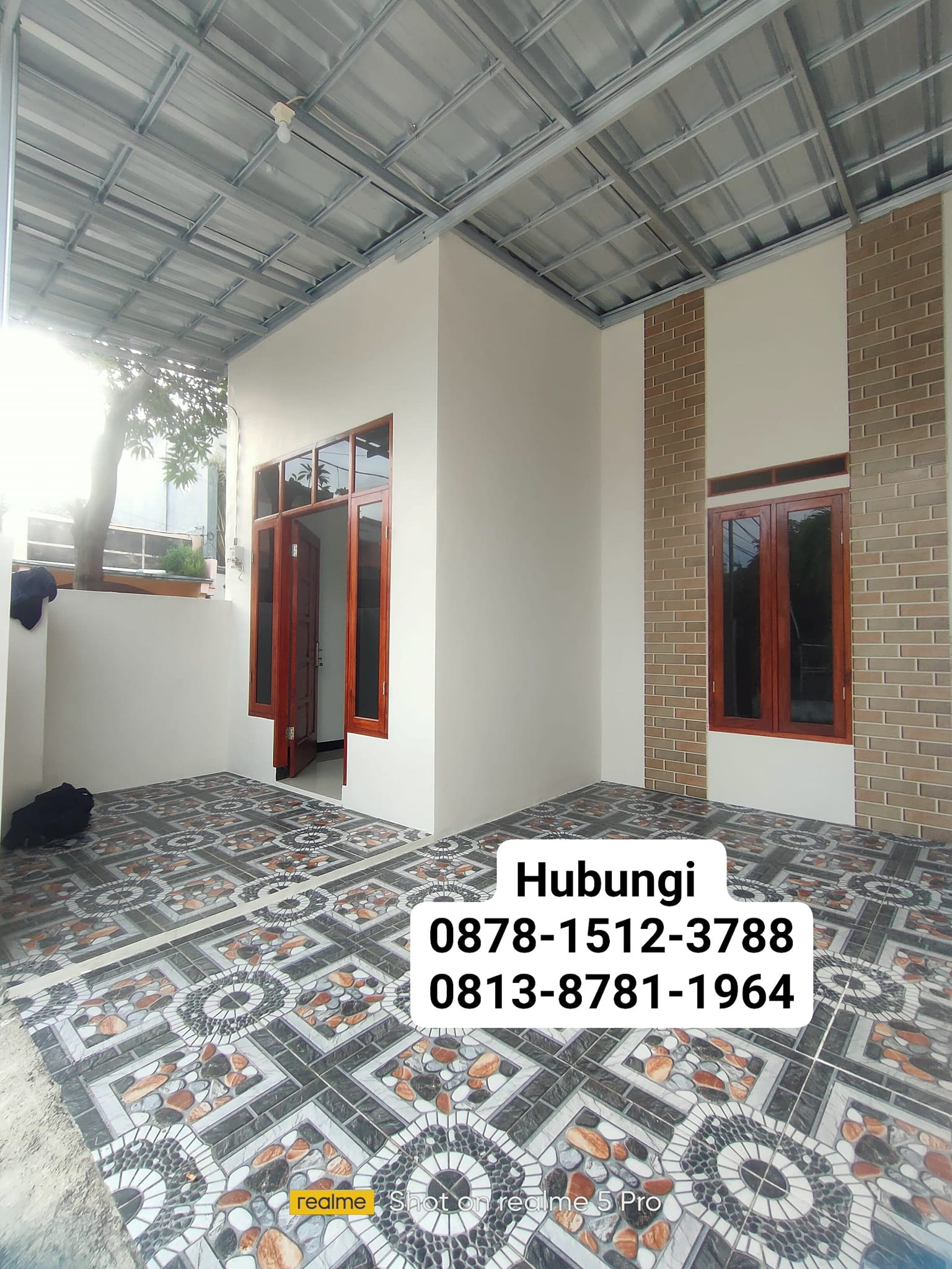 Rumah Gandeng (Hook) Minimalis Modern Di Pondok Ungu Permai