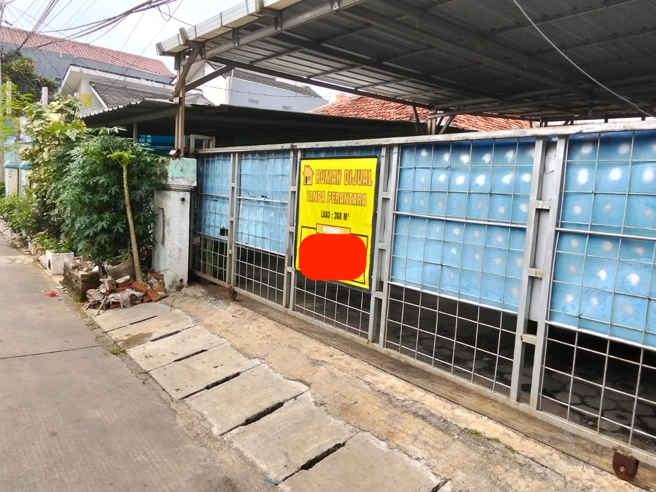 Rumah masuk 1 mobil area Gedong Pasar Rebo, 350 meter ke Jln TB