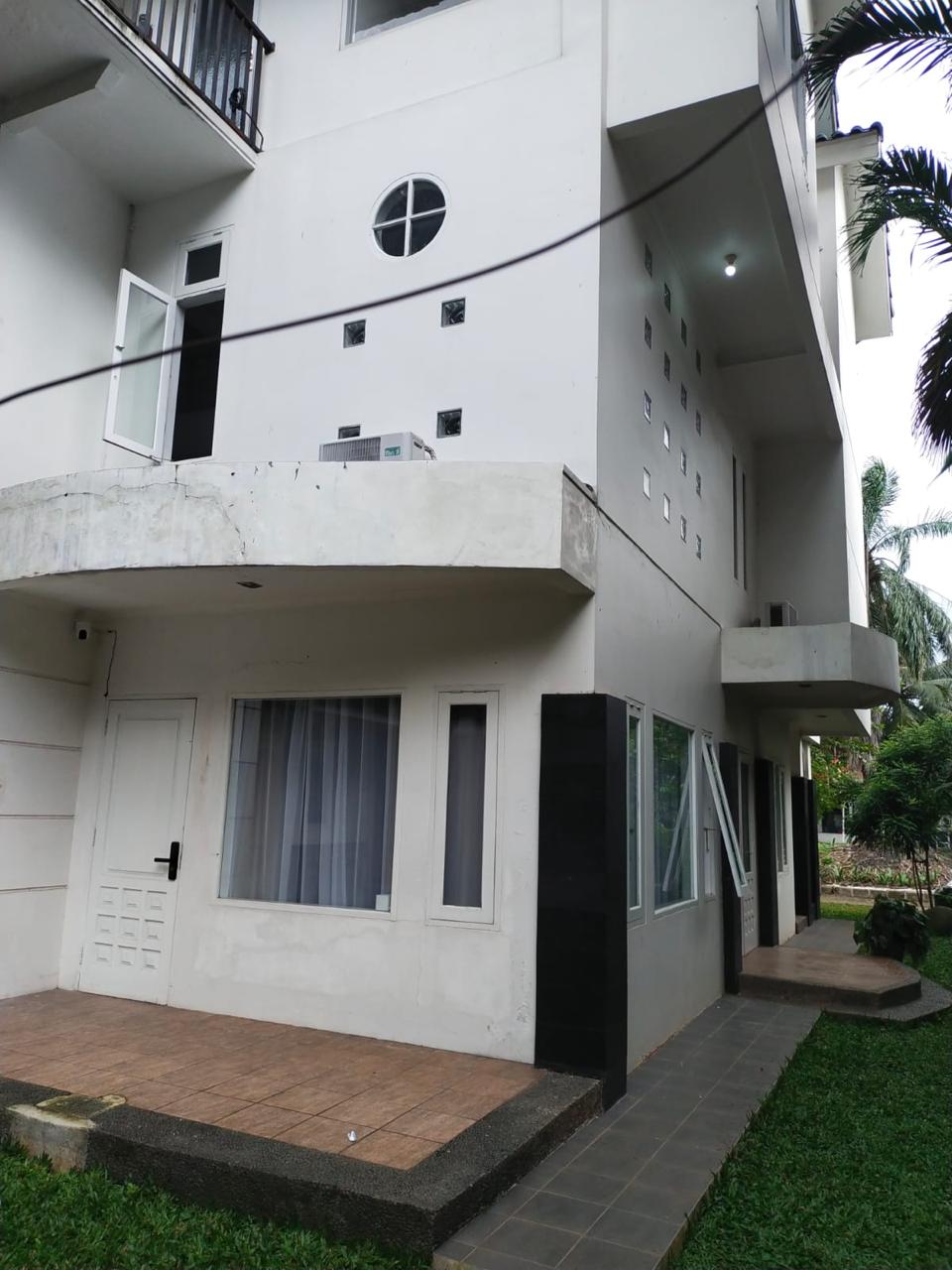 Dijual rumah cluster cantik strategis di Cireundeu Ciputat Timur