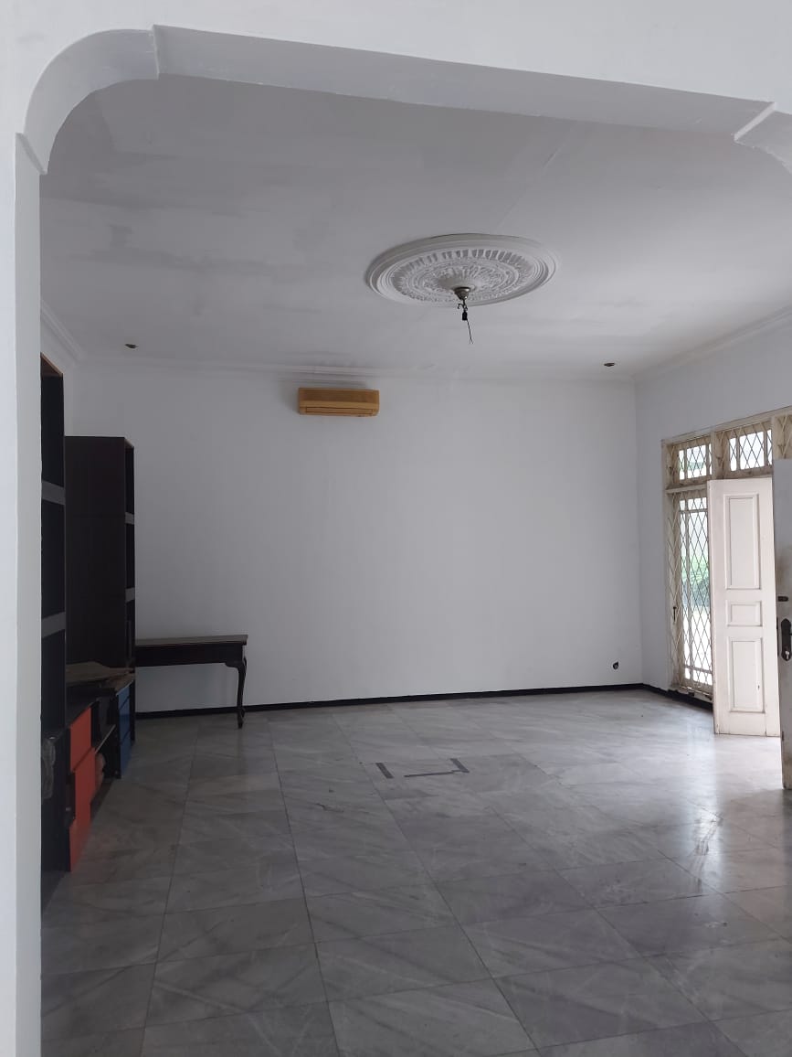 Dijual tanah luas super b u di Jagakarsa, Jakarta Selatan