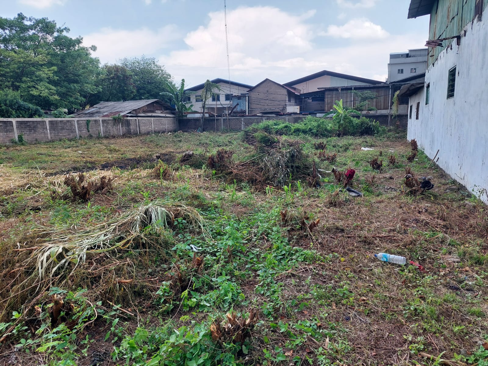 Dijual Gudang hitung tanah saja di kawasan industri Batu Ceper