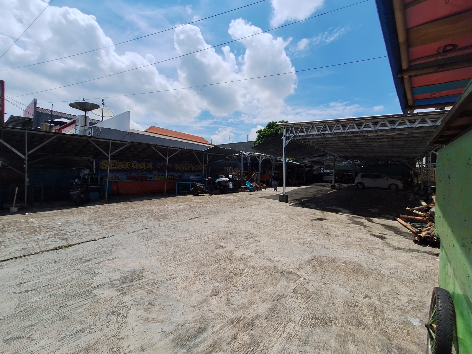 Tanah uk 12x42, pinggir jalan raya area Pamulang, Lokasi Super S