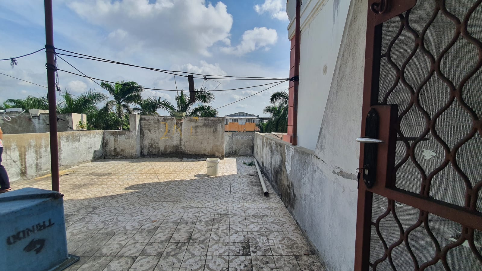 Disewakan Ruko Taman Palem Lestari 3,5 lantai di Jakarta Barat