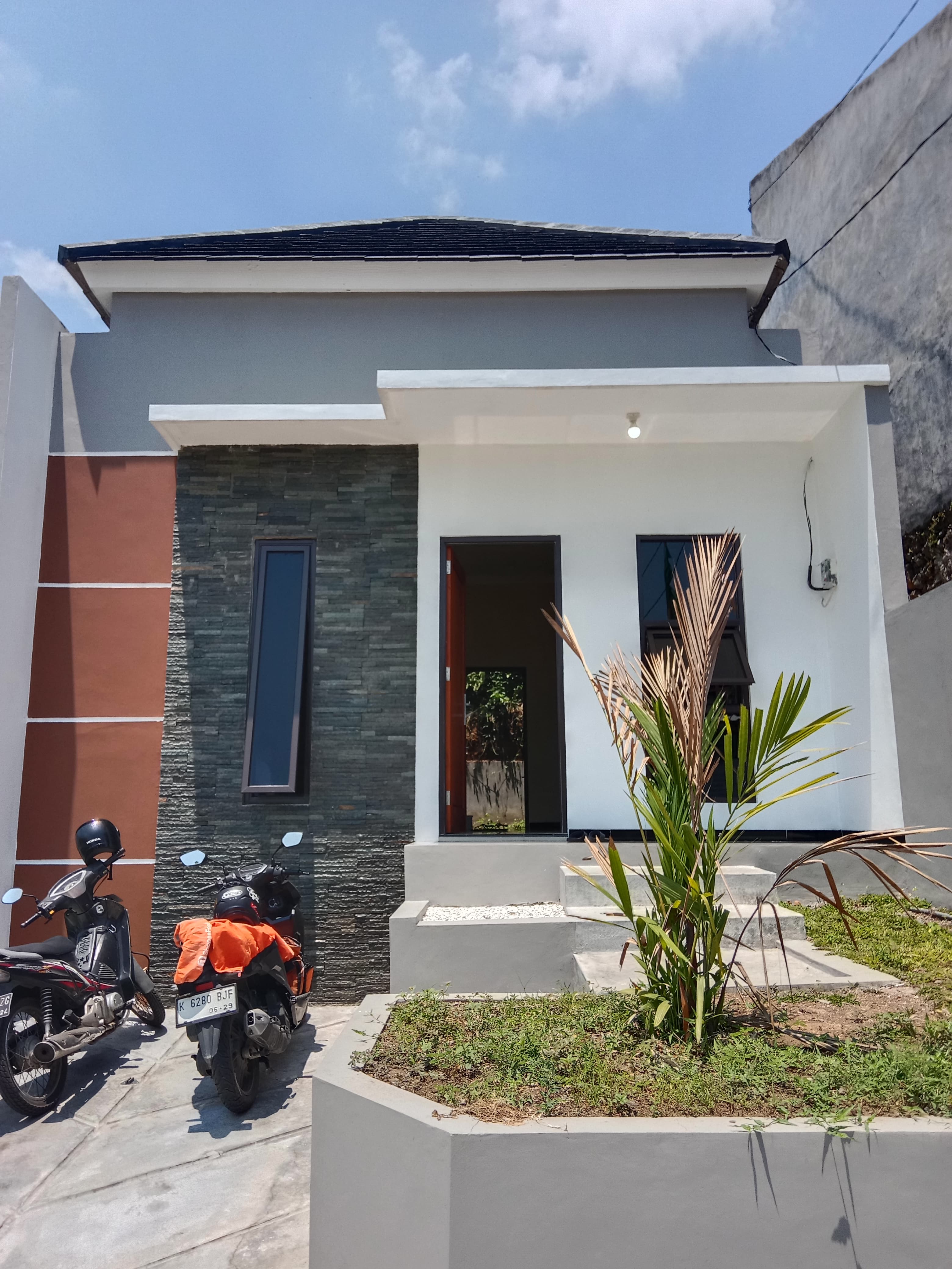 Hunian Minimalis Modern View  Di Mangunharjo Dekat Citragrand