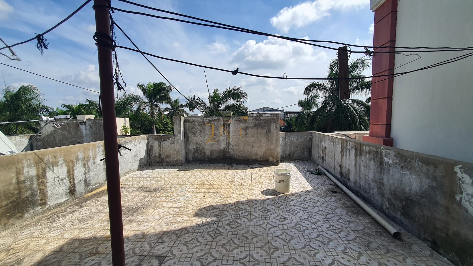 Disewakan Ruko Taman Palem Lestari 3,5 lantai di Jakarta Barat